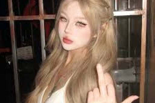 知名励志网红塌房困苦人设都是假的曾劝未成年女孩从事灰色行业
